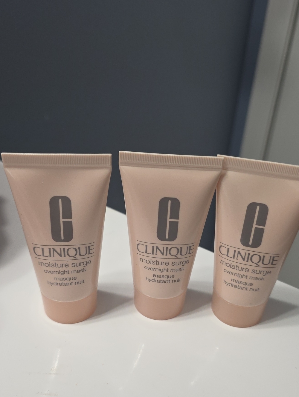 Clinique Moisture Surge Overnight Mask - Soft Pink Travel Tubes (3 Pack)